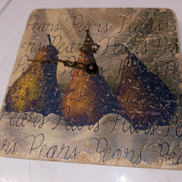 🍐Cast Stone Square Pear Clock - Picture 1 of 6